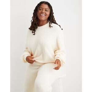 Aerie Flurry fuzzie crew neck oversized sweater Ivory, cream L
